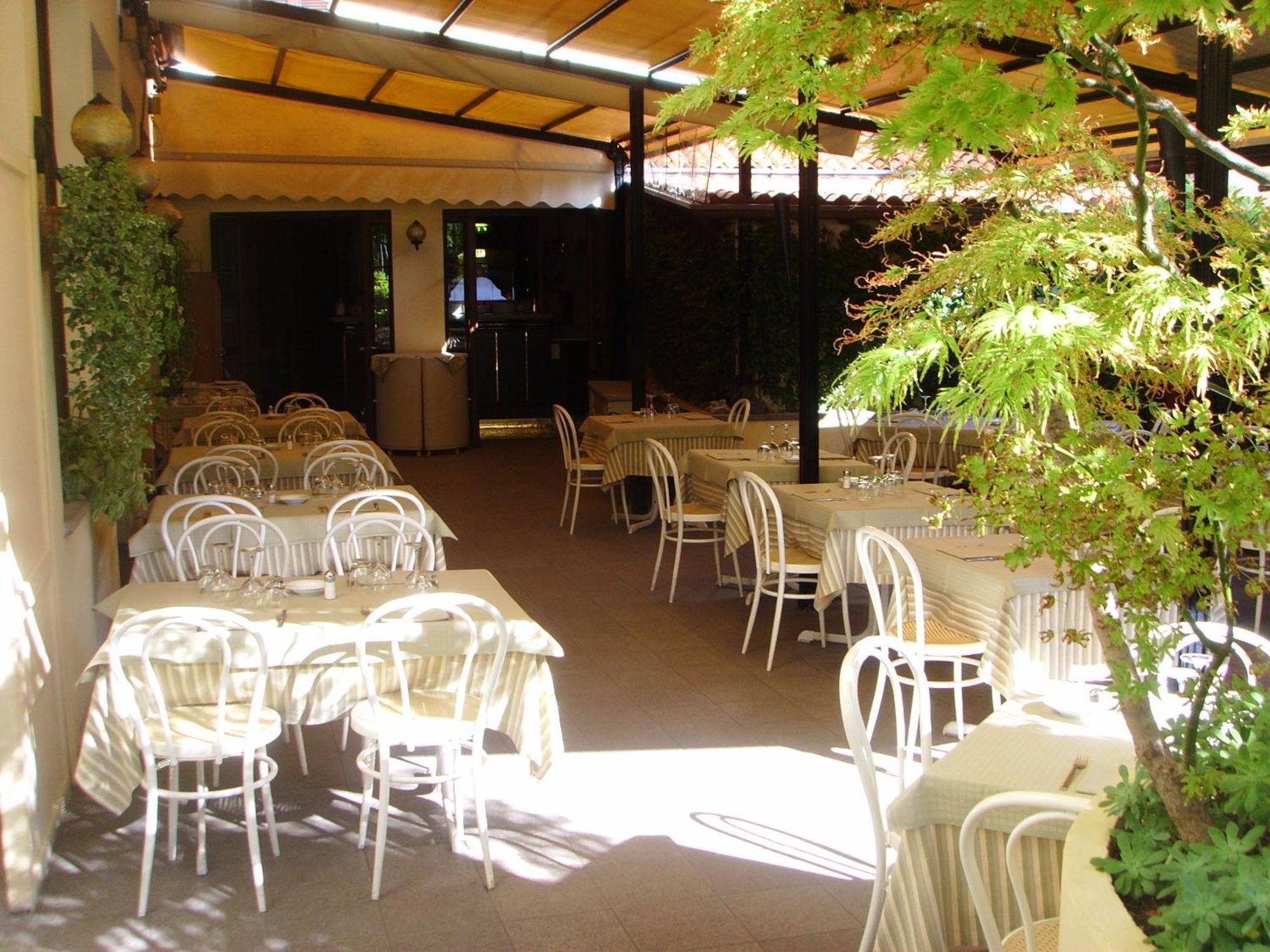 Albergo Giardino Cernobbio Kültér fotó